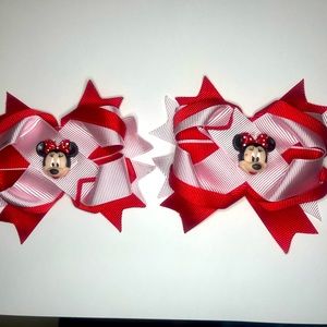 Elegant Minnie Mouse red and withe girl’s bow for all occasions Jojo Siwa style
